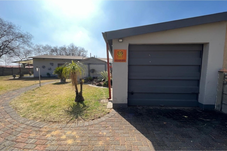 3 Bedroom Property for Sale in Sasolburg Free State